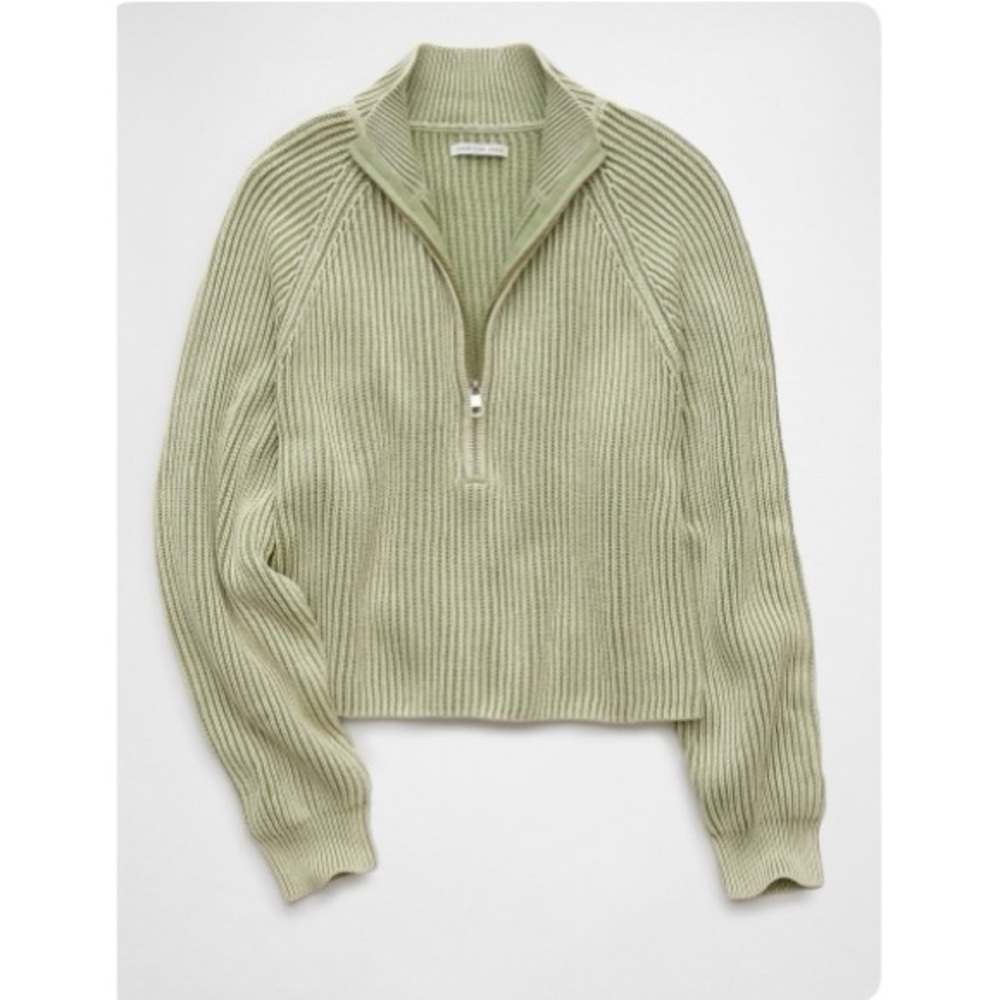 American Eagle - Cropped Mock Neck Quarter-Zip Sweater